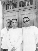 Photo of vishnu Chinchalkar, Pandit Kumar Gandharva and Mr. Rahul Barpute